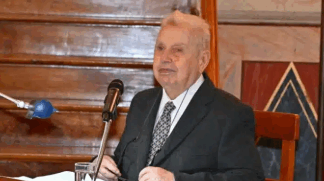 pethane-o-stefanos-chatzigiannis-protoporos-tis-ipatologias-kai-kathigitis-geneon-giatron-430989