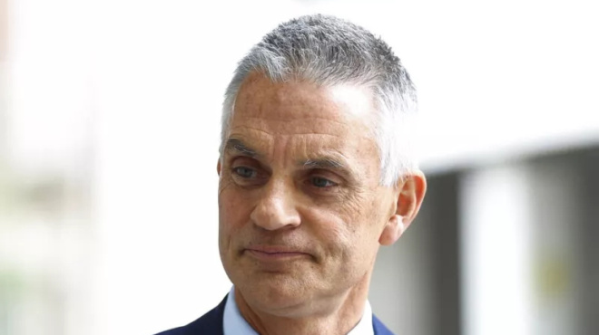 ektakto-anakoinose-tin-paraitisi-toy-428693