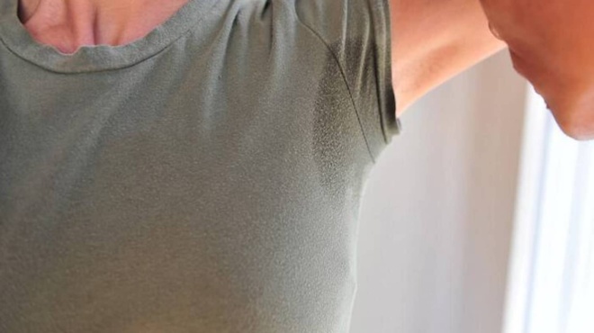 osoi-myrizoyn-omorfa-echoyn-ena-mystiko-leei-i-epistimi-kai-ochi-den-einai-oi-akrives-kolonies-428746