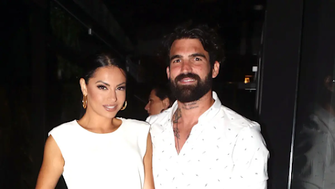 dimitris-alexandroy-dimitra-alexandraki-aytos-einai-o-logos-poy-irthan-konta-meta-apo-ena-chrono-433322