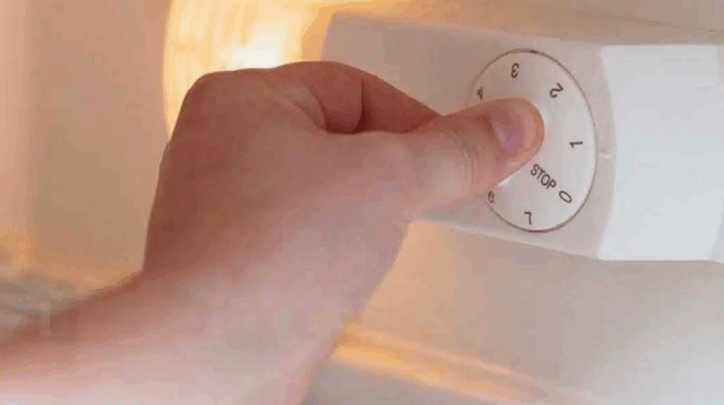 ekatommyria-se-reyma-spatalioyntai-ola-epeidi-den-gnorizoyn-gia-ena-koympi-sto-psygeio-deite-pos-leitoyrgei-434380