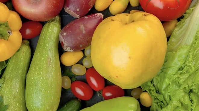 to-lachaniko-poy-prolamvanei-ton-karkino-rythmizei-to-sakcharo-kai-enischyei-tin-orasi-430131