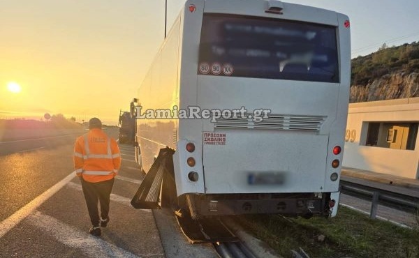 synagermos-se-ekav-kai-pyrosvestiki-gia-traymaties-leoforeio-epese-stis-mpares-stin-ethniki-odo-430224