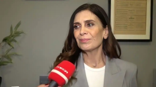 katerina-didaskaloy-diatiroymai-lamperi-giati-den-krino-pino-poly-nero-kai-kano-kales-skepseis-430735