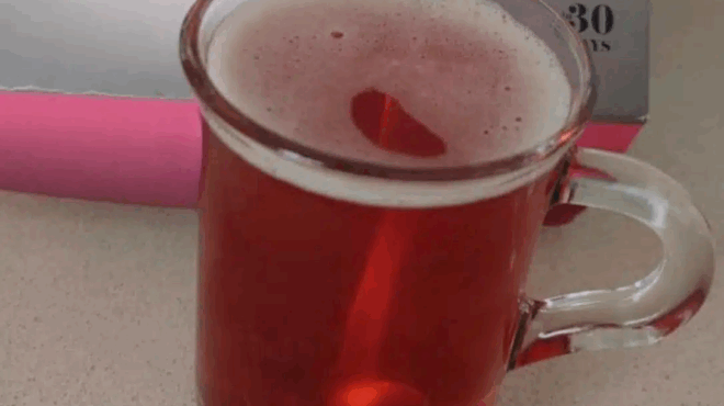 xanaerixan-stin-agora-tsai-me-apagoreymeni-edo-kai-15-chronia-oysia-poy-prokalei-emfragma-kai-egkefaliko-eidopoiisi-kai-apo-eof-427643