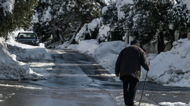 kairos-oliki-anatropi-apo-ton-giorgo-tsatrafyllia-amp-8211-pote-xekinaei-to-neo-kyma-kakokairias-amp-8211-pos-tha-kylisei-to-proto-15imero-toy-dekemvrioy-434582