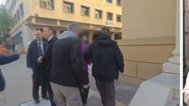 sti-fylaki-o-16chronos-poy-viase-ti-12chroni-mathitria-se-proaylio-scholeioy-432974