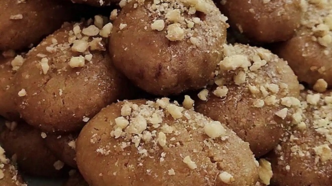 ayta-einai-ta-top-melomakarona-toy-2025-i-paneykoli-syntagi-poy-echei-ginei-viral-kai-saronei-oles-fetos-tha-ftiaxoyn-ta-dika-toys-428860