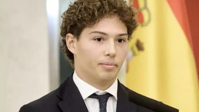 oyggaria-me-to-chryso-metallio-timis-vraveytike-o-21chronos-anastasios-gkaripis-eiche-sosei-patera-kai-kori-apo-pnigmo-428441