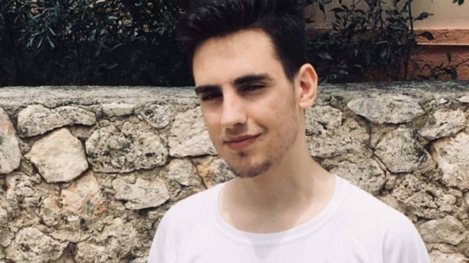 nekros-anasyrthike-o-26chronos-stefanos-apo-ti-thalassa-ton-epsachnan-olo-to-vrady-foto-431762