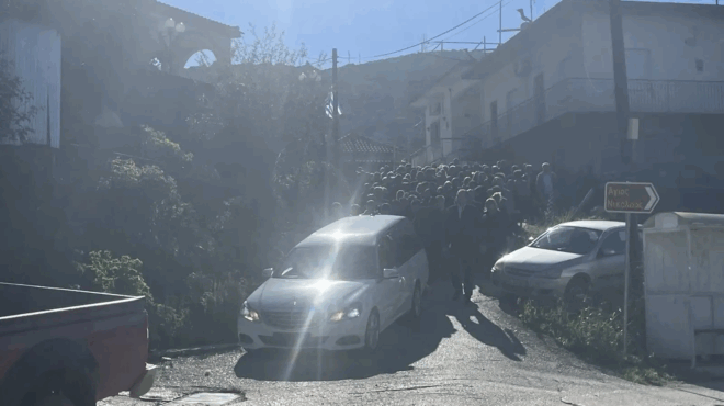 eklapse-i-panagia-simera-sparagmos-stin-kideia-toy-3chronoy-andrea-gonatisan-oloi-stis-sparaktikes-krayges-tis-manas-429662