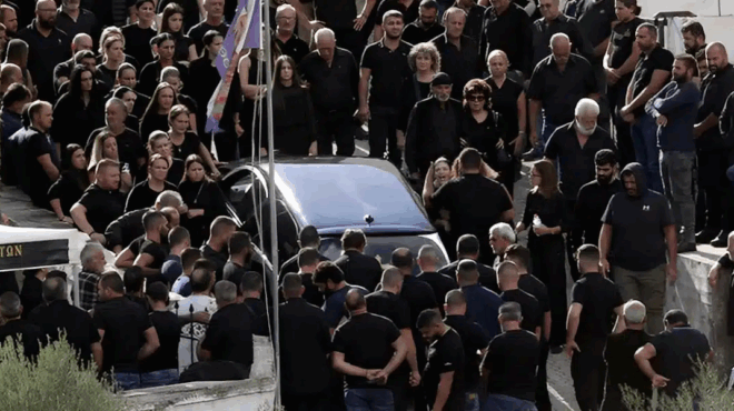 vorizia-kontepse-na-gkremisei-ti-fylaki-o-adelfos-toy-39chronoy-epeidi-den-toy-epetrepsan-na-paei-stin-kideia-427183