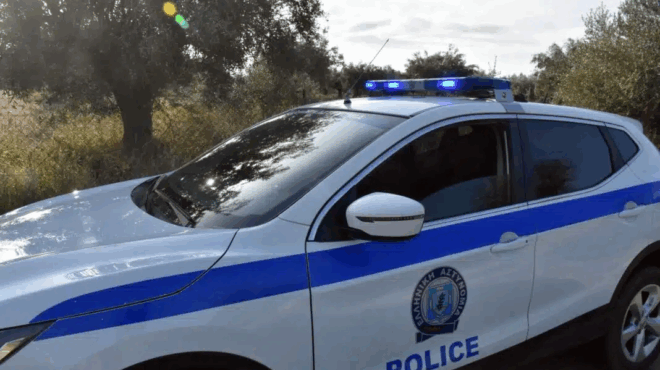 rodos-synelifthi-55chronos-gia-aimomixia-ekane-paidi-me-tin-kori-toy-434194