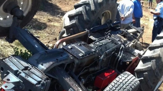 tragodia-pethane-69chronos-poy-kataplakothike-apo-to-trakter-toy-432437