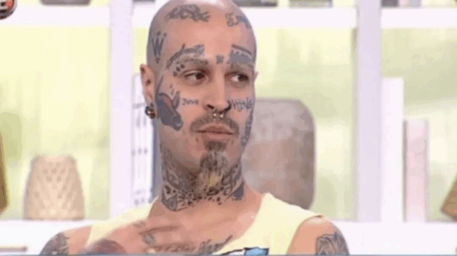 ton-thymaste-kapote-epaize-se-ellinikes-seires-kai-tora-echei-ethismo-sta-tatou-427562