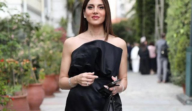 h-stamatina-tsimtsili-stolise-to-christoygenniatiko-dentro-mazi-me-ta-paidia-tis-amp-8211-stigmiotypo-430934