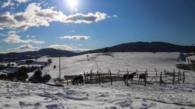 chionise-se-panemorfi-elliniki-periochi-h-proti-axiologi-chionoptosi-432651