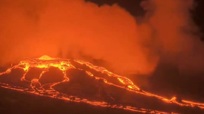 kokkinos-synagermos-ekrignytai-to-terastio-ifaisteio-meta-toys-seismoys-deite-iine-eikona-apo-tin-ekrixi-432810