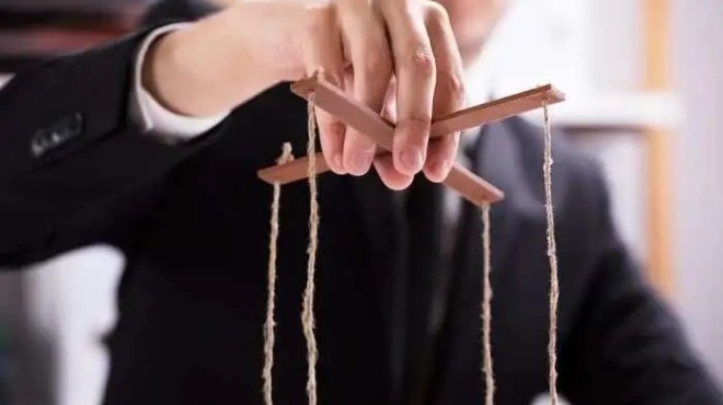 se-cheirizetai-kai-se-kanei-o-ti-thelei-me-ypoylo-tropo-ayto-einai-to-pio-cheiristiko-zodio-apo-ola-430021