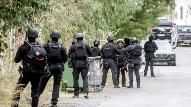 vorizia-sok-molis-matheytnke-poios-edose-tin-entoli-anatrepontai-ola-426775