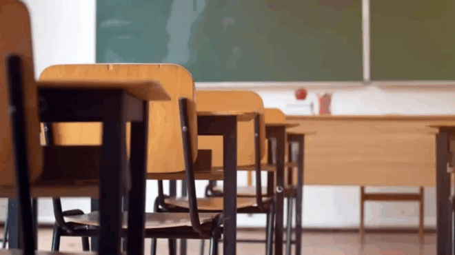 goneis-pposoxn-giati-stis-3-dekemvrioy-den-tha-ginoyn-mathimata-se-ola-ta-scholeia-434227