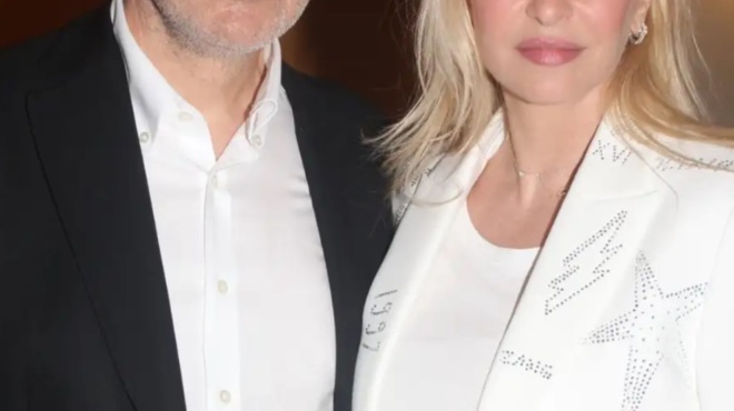 neo-chorismos-stin-elliniki-showbiz-diazygio-meta-apo-2-xponia-gamoy-431580