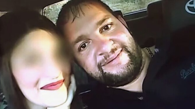 xespase-i-chira-toy-kargaki-aytoi-oi-choiroi-rixane-ti-vomva-prama-den-apanto-leei-i-adelfi-toy-gia-tin-ekklisi-gia-sasmo-video-427733