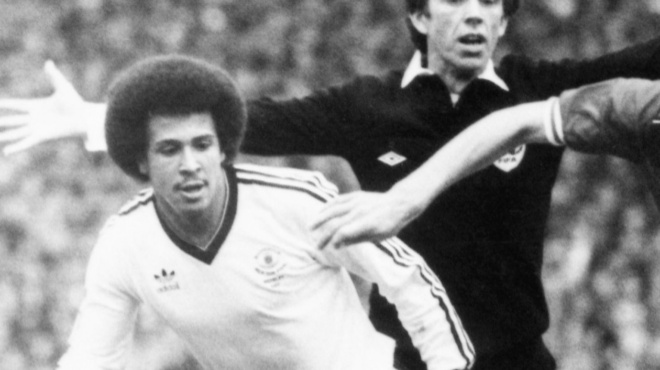 thrinos-se-pasignosti-elliniki-omada-amp-8211-nekros-xafnika-o-proponitis-435490