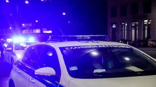 polla-dakrya-amp-8211-vrethike-nekros-438370