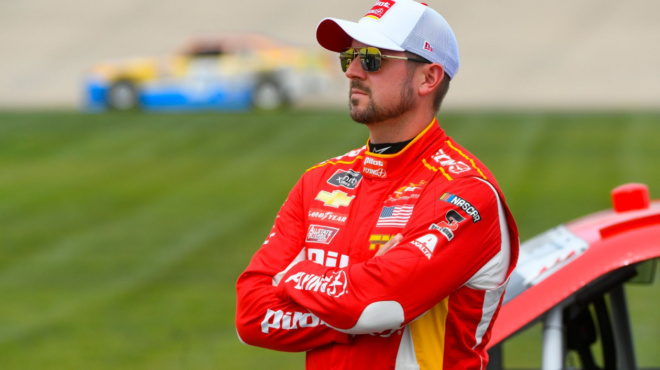 dystychos-to-molis-epivevaiosame-pethane-se-sok-oi-chiliades-thaymastes-toy-gemizoyn-me-vinteo-ta-sosial-mintia-436531