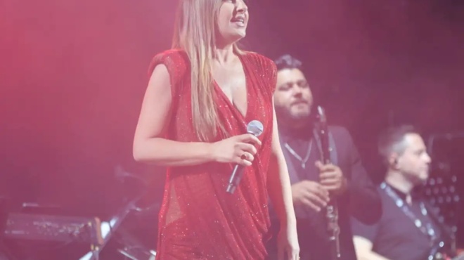 sok-sto-nosokomeio-i-elena-paparizoy-amp-8211-meta-tin-chthesini-prova-toy-the-voice-of-greece-egine-kati-kai-amp-8230-436817