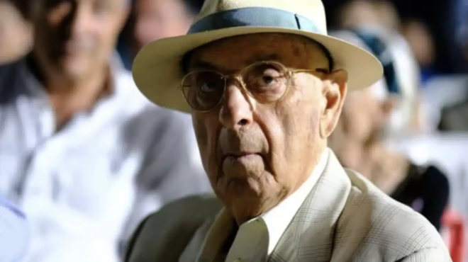 pethane-o-protoporos-oinopoios-nikos-lazaridis-440427