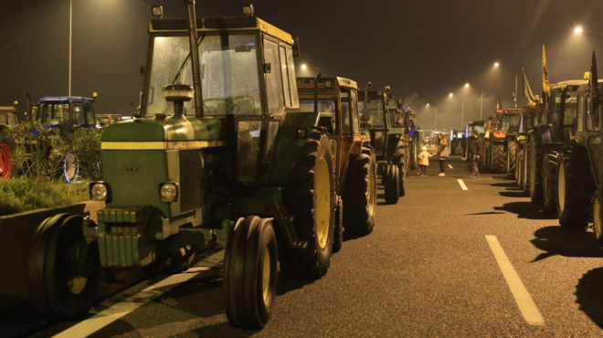 ektakti-eidisi-tora-apo-oloys-toys-agrotes-amp-8211-piran-tin-megali-apofasi-kai-kanoyn-ton-mitsotaki-na-amp-8230-idronei-437358