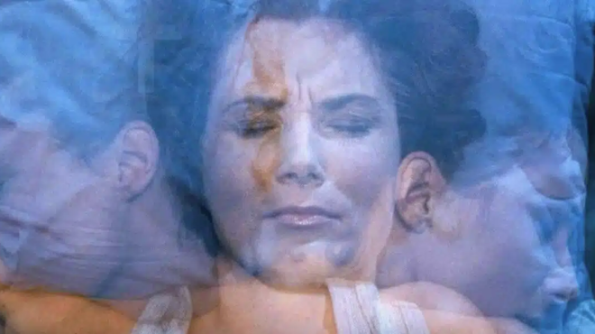 ti-simainei-otan-emfanizetai-sto-oneiro-sas-kapoios-poy-echei-fygei-apo-ti-zoi-441255