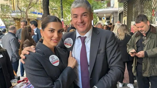 matheytike-anakoinothikan-ta-eycharista-gia-stamtina-kai-themi-sofo-434881