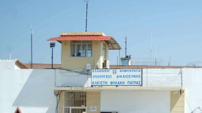 sok-molis-ton-vrikan-nekro-mesa-sto-keli-toy-434892