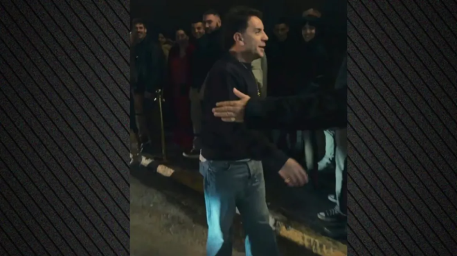 giorgos-mazonakis-sastise-to-koino-toy-amp-8230-vgike-stin-oyra-kai-toys-chairetise-deichnontas-emprakta-tin-eygnomosyni-toy-442044