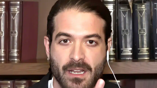 xespase-o-aris-moygkopetros-me-ayto-to-cheri-tha-pao-na-doylepso-stin-oikodomi-kai-tha-toys-pao-ta-lefta-moy-sterisan-ta-paidia-moy-442725