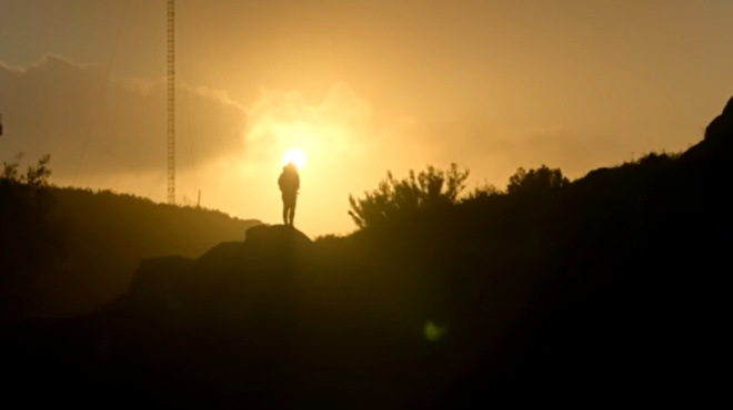 o-neyrocheiroyrgos-toy-charvarnt-kai-i-metathanatia-empeiria-toy-ypostirizei-oti-pige-ston-paradeiso-kai-oti-yparchei-theos-438557