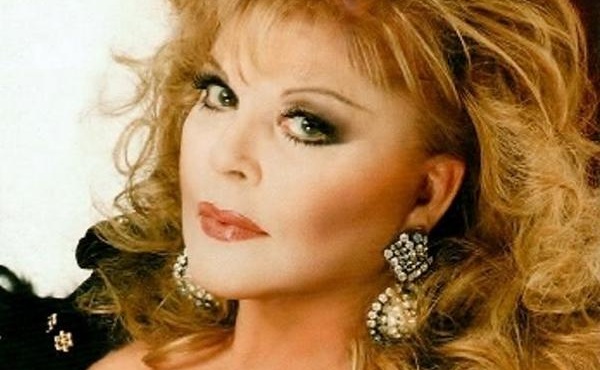 rita-themeli-etsi-einai-simera-i-kalloni-eggoni-tis-ritas-sakellarioy-439807