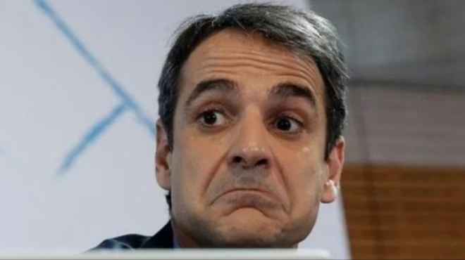 epathe-to-sok-tis-zois-toy-o-mitsotakis-i-1i-antidrasi-toy-molis-toy-edeixan-tis-eikones-agroton-na-katadiokoyn-astynomikoys-437017