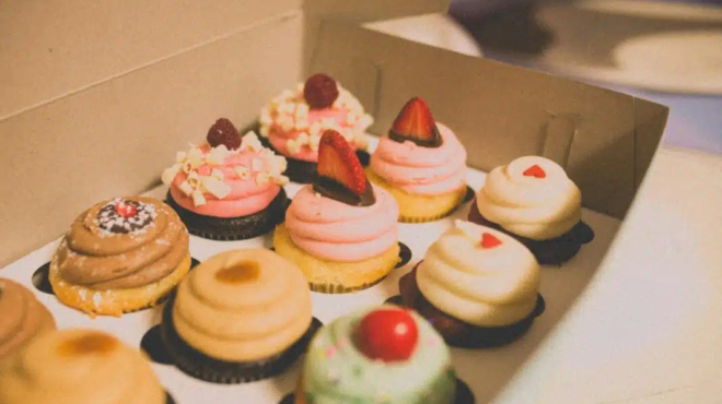 eortologio-megali-giorti-simera-poioi-giortazoyn-deytera-15-dekemvrioy-438633