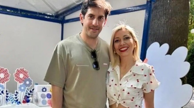 i-anastasia-mama-2-mikron-paidion-edose-machi-me-ti-leychaimia-kai-ti-nikise-442512