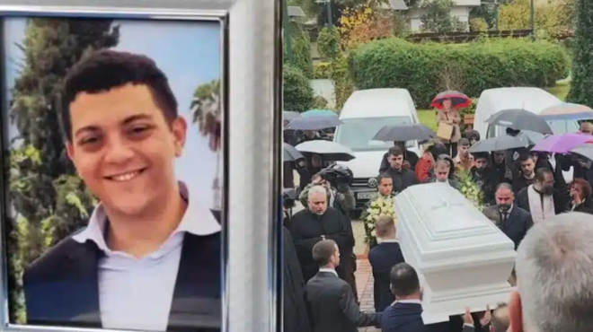 dakryse-kai-i-panagia-stin-kideia-toy-24chronoy-sotiri-poy-skotothike-sto-trochaio-sti-loytsa-syntetrimmeni-i-mitera-toy-436094