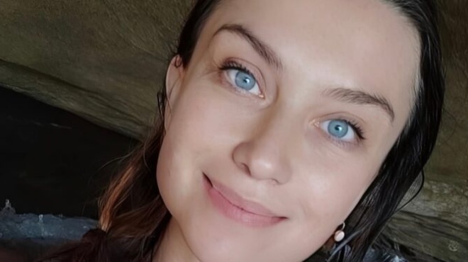 thrinos-gia-tin-panemorfi-klaoyntia-apo-tin-messinia-pethane-kai-afise-piso-tis-4-mikra-paidia-tis-440203