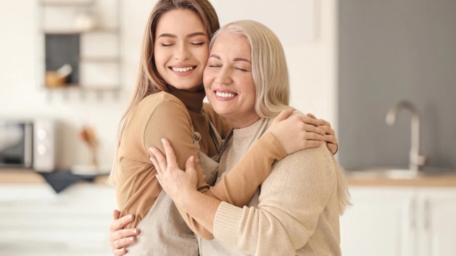 ta-4-pio-tryfera-zodia-giati-einai-oi-kalyteres-miteres-toy-zodiakoy-441112