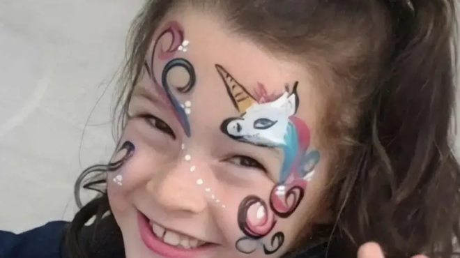 pethane-i-6chroni-apo-kati-poy-dinoyme-oloi-oi-goneis-sta-paidia-mas-440623