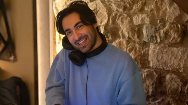 sok-amp-8211-den-to-chora-o-noys-amp-8230-o-zak-famellos-einai-o-andras-poy-skotothike-sto-trochaio-me-ti-michani-sti-leoforo-voyliagmenis-437819