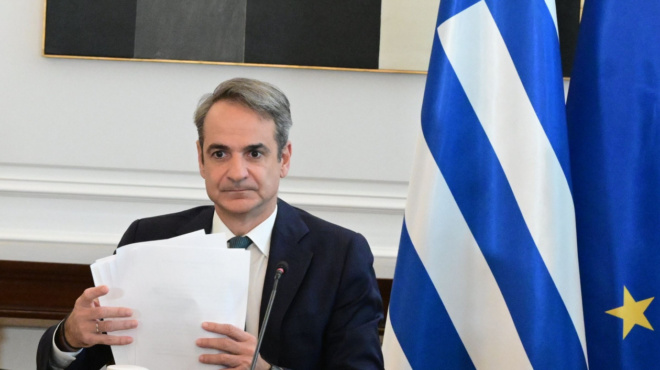 ektakth-syskepsi-tora-sto-maximoy-o-mitsotakis-to-pairnei-pano-toy-amp-8211-to-anakoinonei-apo-stigmi-se-stigmi-437427