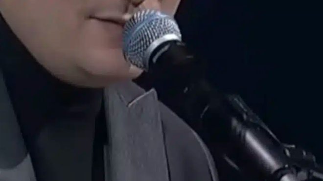 eurovision-aytos-einai-o-tragoydistis-toy-ellinikoy-telikoy-poy-katadikastike-gia-viasmo-toyristrias-sti-rodo-435632